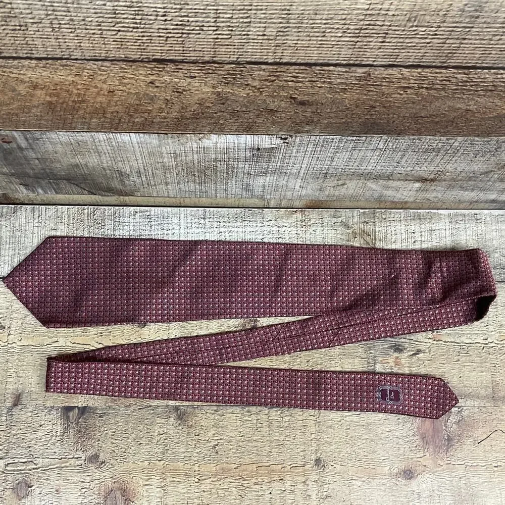 Christian Dior Paris 100% Soie Silk Tie Maroon Red Pattern